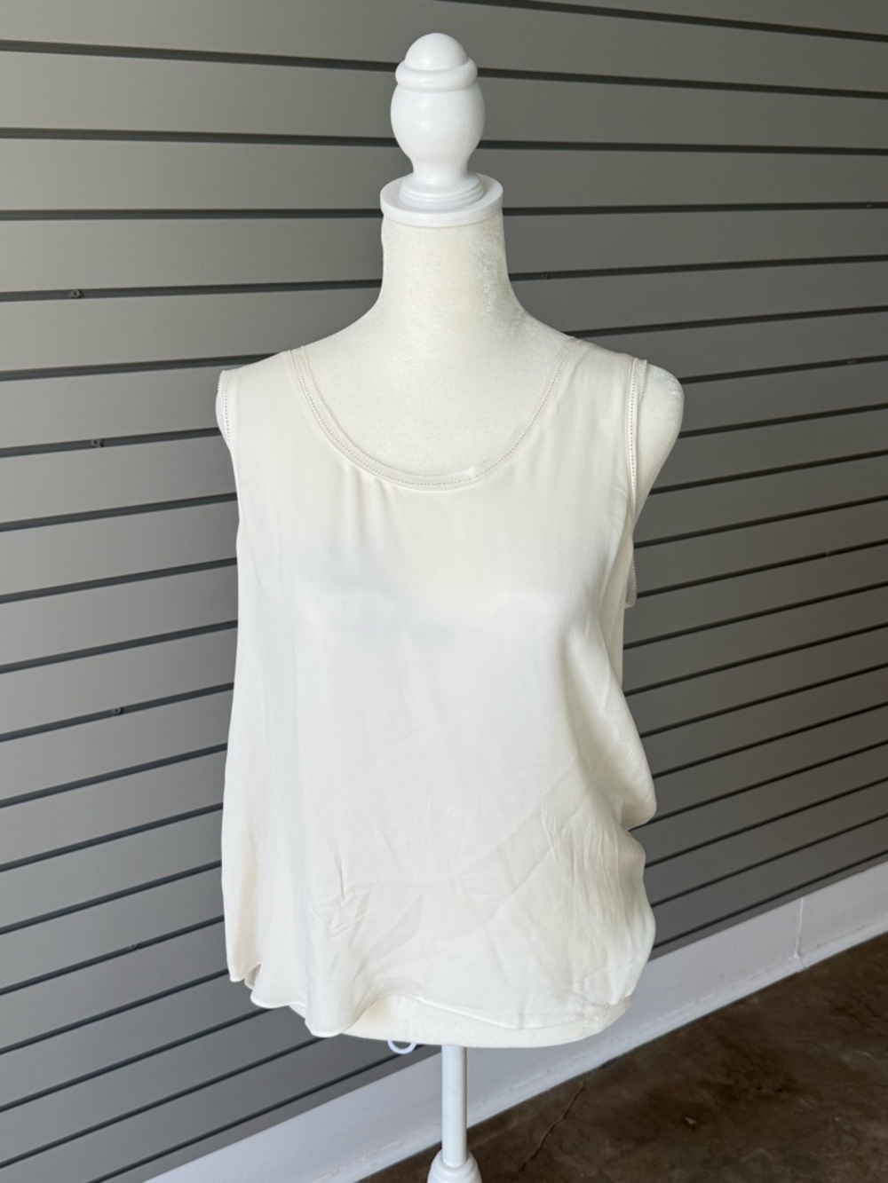 Joie Cream Sleeveless Scoop Neck Tank
